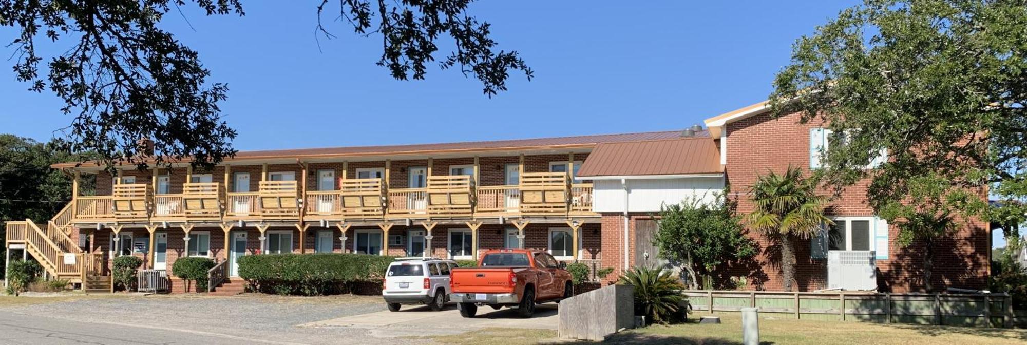 哈特拉斯岛普松树汽车旅馆 巴克斯顿 外观 照片